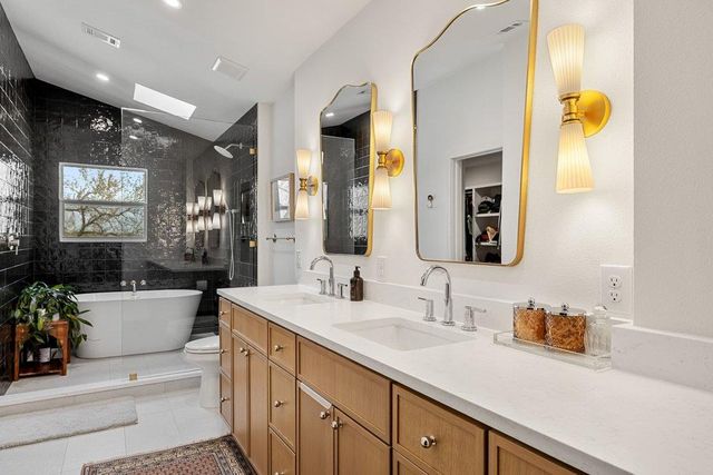 8202 Cache DR, Austin, TX 78749