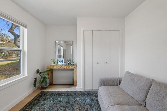 8202 Cache DR, Austin, TX 78749