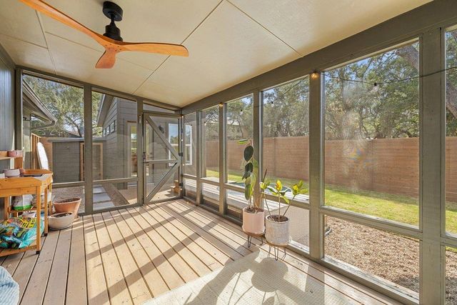 8202 Cache DR, Austin, TX 78749