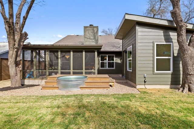 8202 Cache DR, Austin, TX 78749