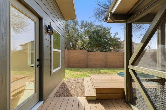 8202 Cache DR, Austin, TX 78749