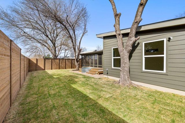 8202 Cache DR, Austin, TX 78749