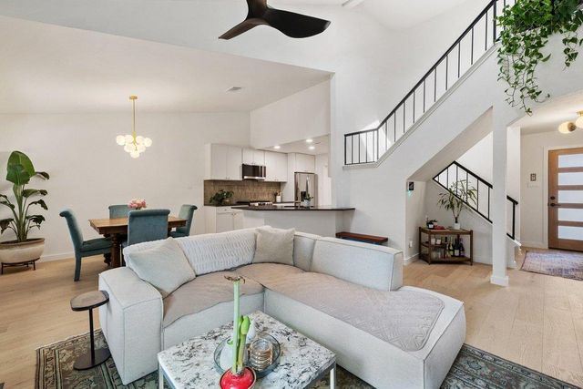 8202 Cache DR, Austin, TX 78749