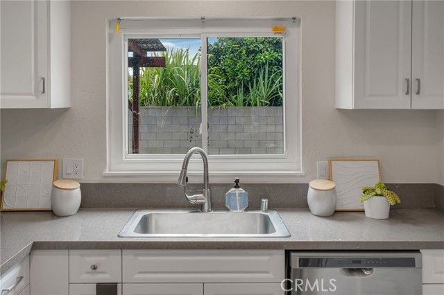 10471 Whirlaway Street, Cypress, CA 90630