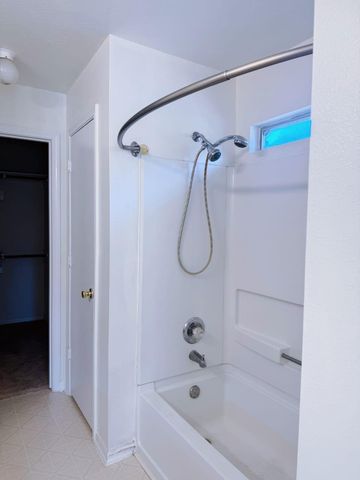 9323 Eaglewood Spring Drive, Houston, TX 77083