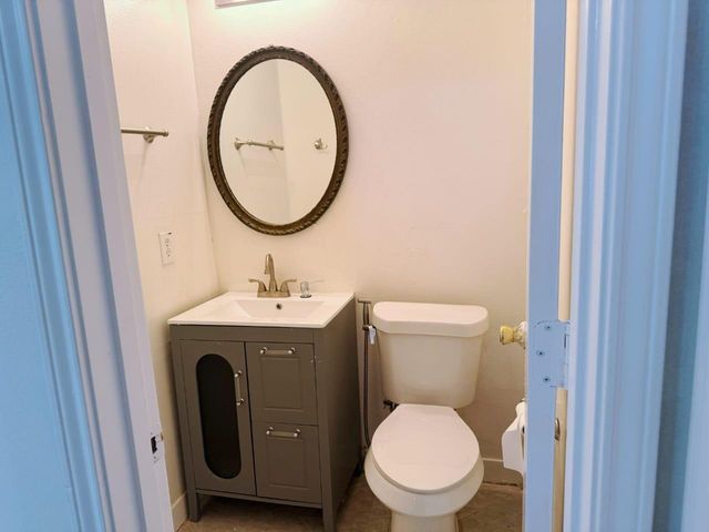 9323 Eaglewood Spring Drive, Houston, TX 77083