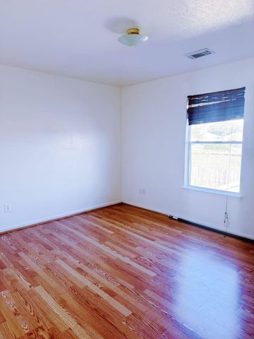 9323 Eaglewood Spring Drive, Houston, TX 77083