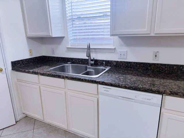 9323 Eaglewood Spring Drive, Houston, TX 77083