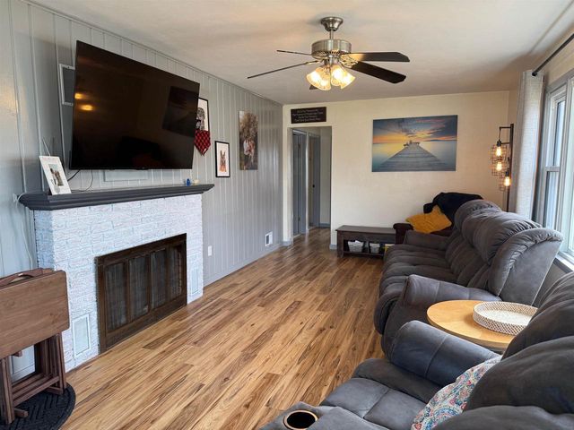 407 Wilson Street, Edgerton, WI 53534