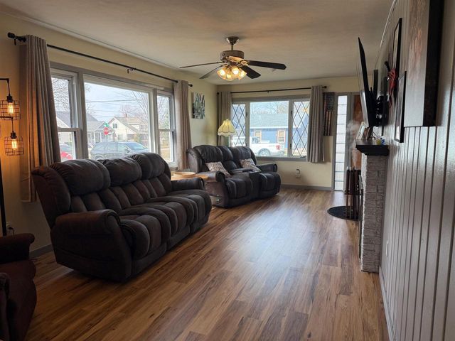 407 Wilson Street, Edgerton, WI 53534