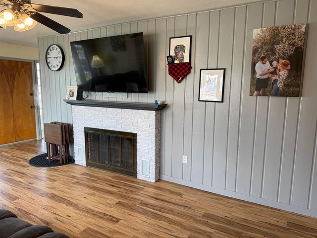 407 Wilson Street, Edgerton, WI 53534