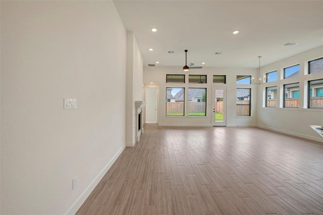 26524 Pioneer Pointe Court, Montgomery, TX 77316