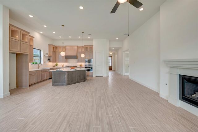 26524 Pioneer Pointe Court, Montgomery, TX 77316