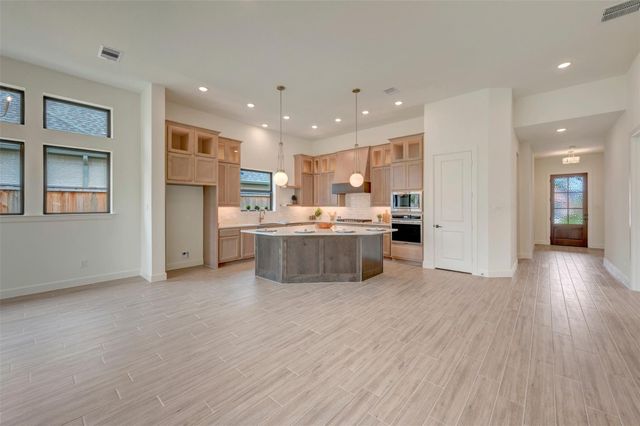 26524 Pioneer Pointe Court, Montgomery, TX 77316