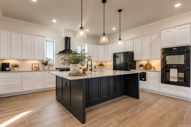 202 Venado Oak, Castroville, TX 78009