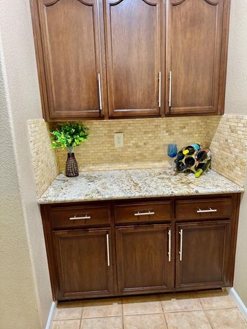 6409 Pine Meadow Cir, Stockton, CA 95219