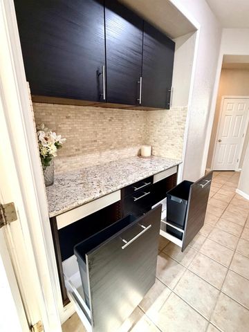 6409 Pine Meadow Cir, Stockton, CA 95219