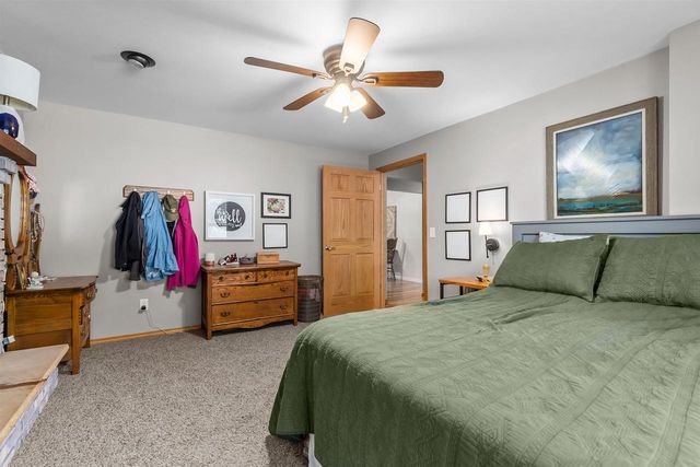 2108 S HORIZON DRIVE, Appleton, WI 54915