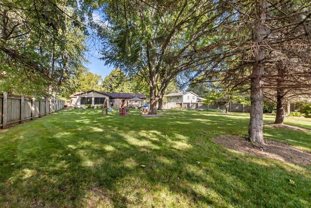 2108 S HORIZON DRIVE, Appleton, WI 54915