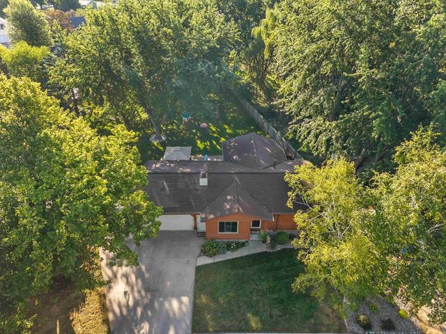 2108 S HORIZON DRIVE, Appleton, WI 54915