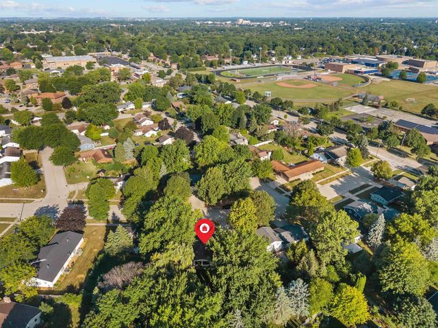 2108 S HORIZON DRIVE, Appleton, WI 54915