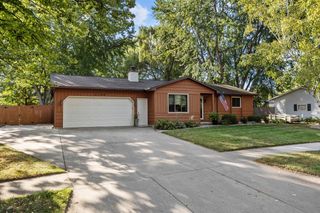 2108 S HORIZON DRIVE, Appleton, WI 54915