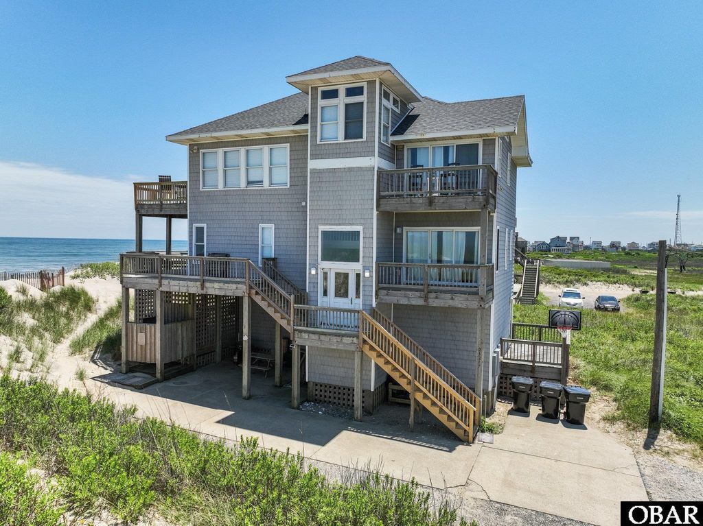 Image 1 of property listing at 23217 Sea Haven Drive 4, Rodanthe, NC 27968