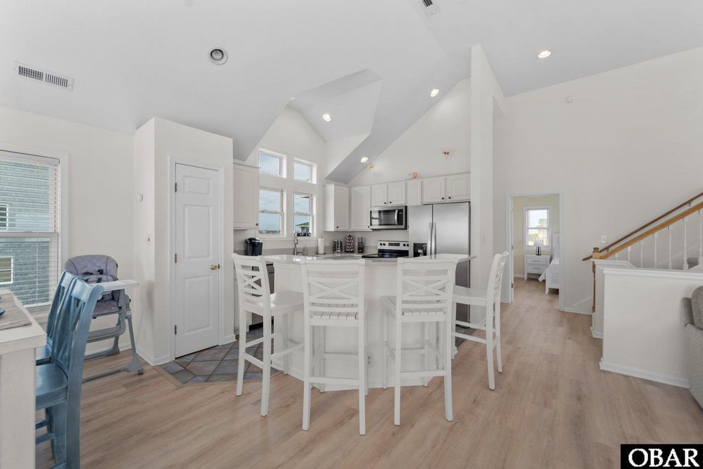 Image 12 of property listing at 23217 Sea Haven Drive 4, Rodanthe, NC 27968