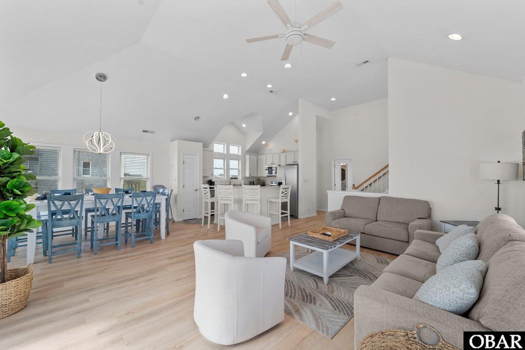 Image 13 of property listing at 23217 Sea Haven Drive 4, Rodanthe, NC 27968