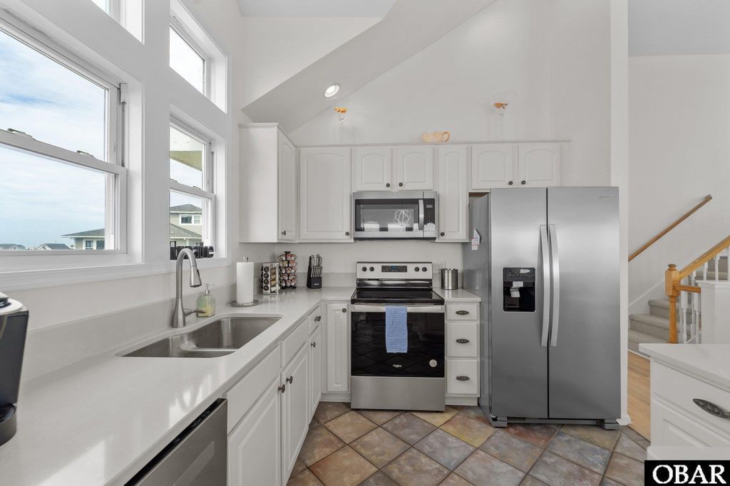 Image 14 of property listing at 23217 Sea Haven Drive 4, Rodanthe, NC 27968