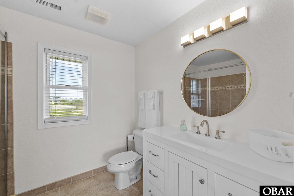 Image 19 of property listing at 23217 Sea Haven Drive 4, Rodanthe, NC 27968