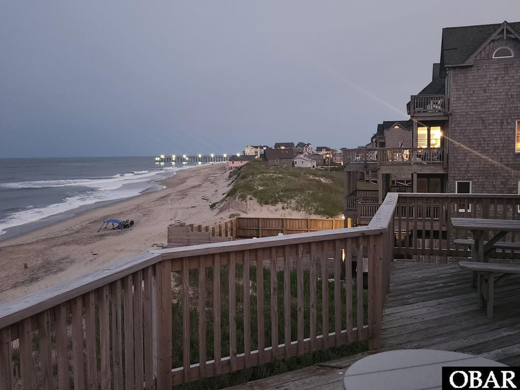 Image 3 of property listing at 23217 Sea Haven Drive 4, Rodanthe, NC 27968