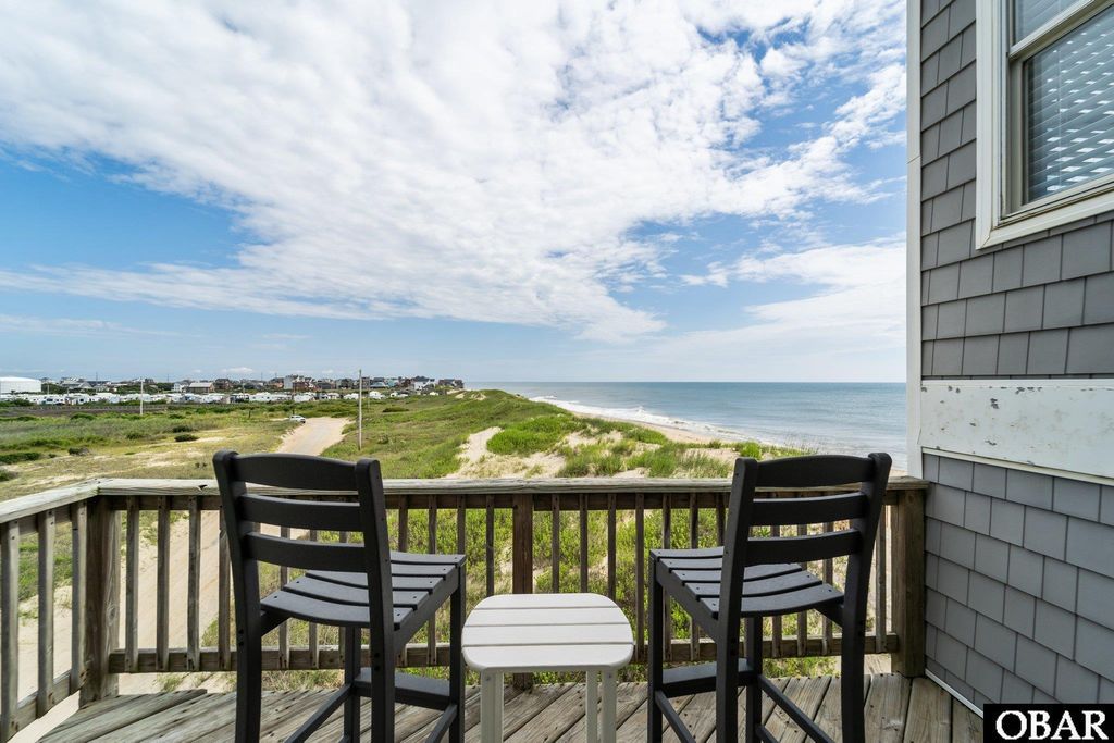 Image 21 of property listing at 23217 Sea Haven Drive 4, Rodanthe, NC 27968