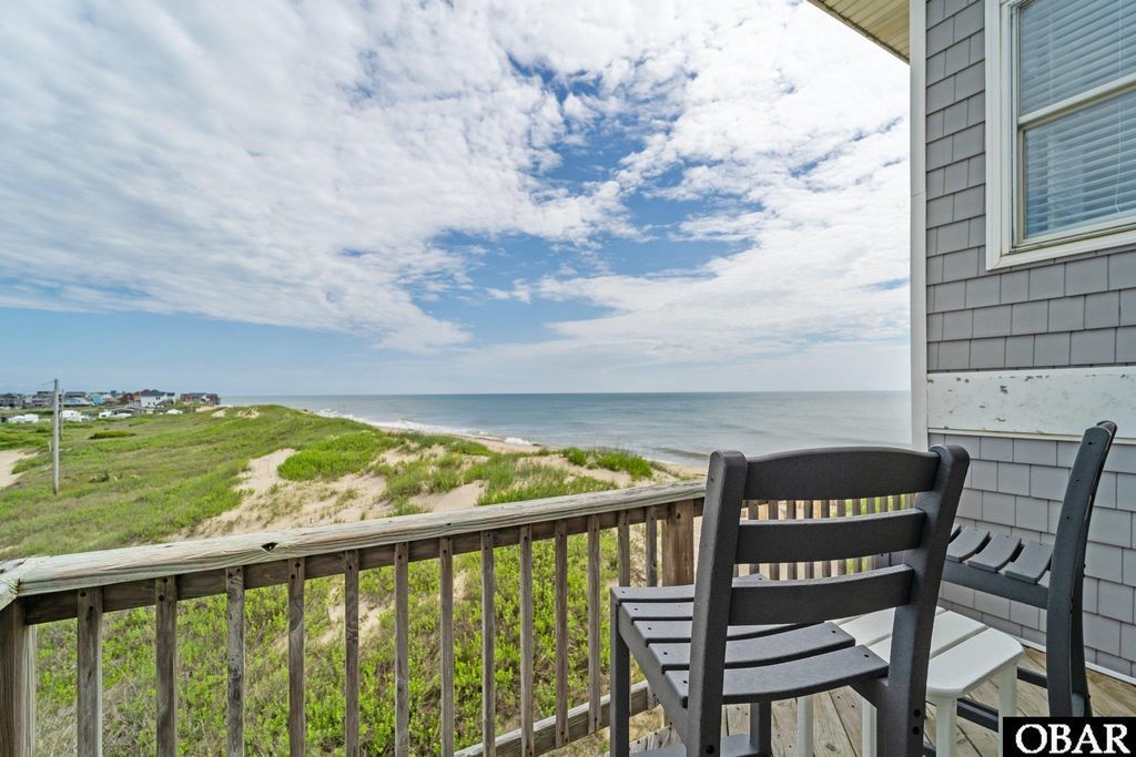 Image 22 of property listing at 23217 Sea Haven Drive 4, Rodanthe, NC 27968
