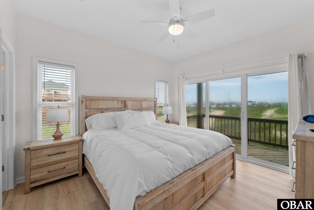 Image 24 of property listing at 23217 Sea Haven Drive 4, Rodanthe, NC 27968