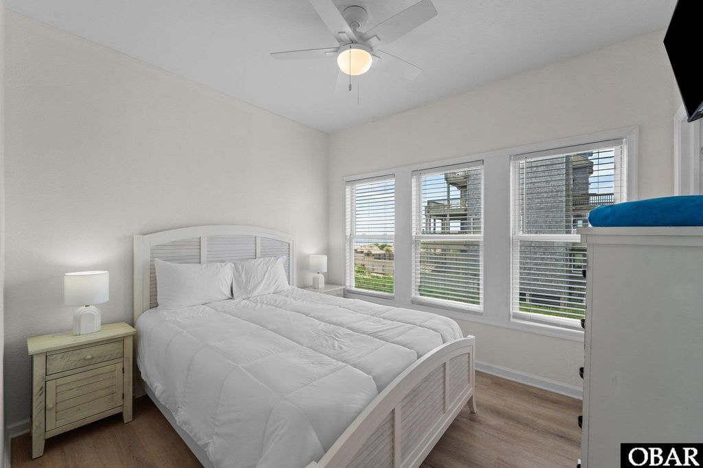 Image 27 of property listing at 23217 Sea Haven Drive 4, Rodanthe, NC 27968