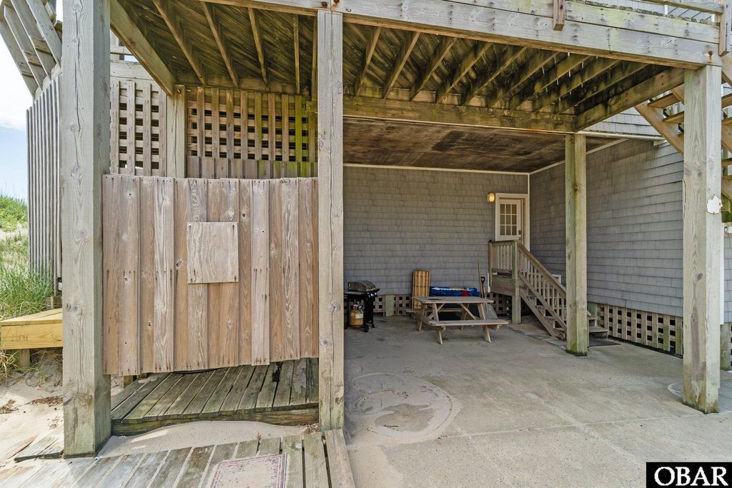 Image 43 of property listing at 23217 Sea Haven Drive 4, Rodanthe, NC 27968
