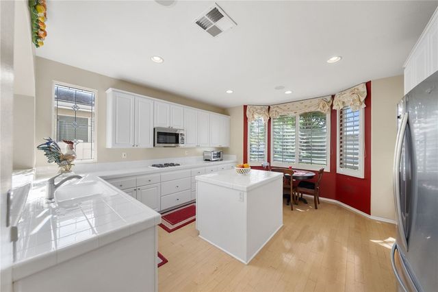30403 Ambercorn, Murrieta, CA 92563
