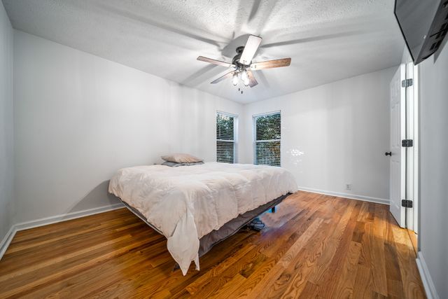 2001 Remington Park Rd, Hermitage, TN 37076