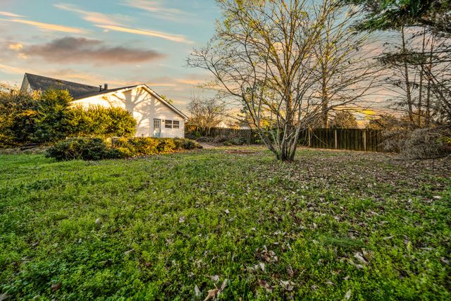 2001 Remington Park Rd, Hermitage, TN 37076