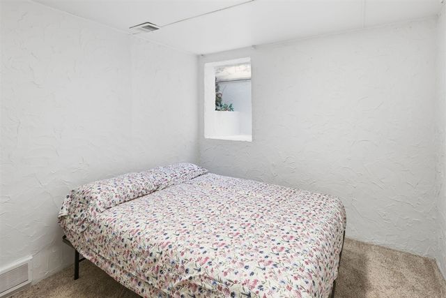 804 E High Street, Greenville, MI 48838