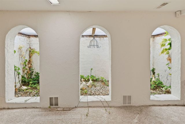 804 E High Street, Greenville, MI 48838