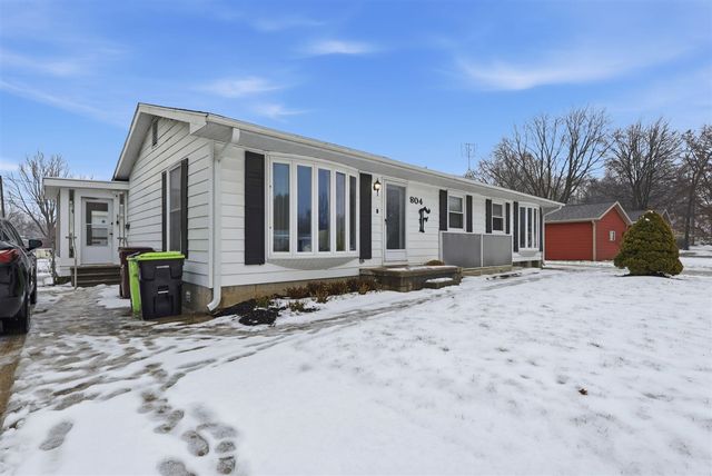 804 E High Street, Greenville, MI 48838