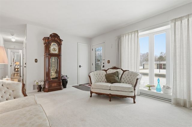 804 E High Street, Greenville, MI 48838