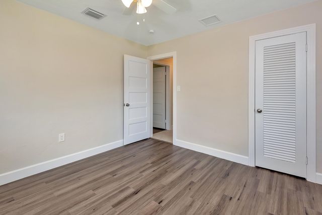 2001 Collier Avenue, Lake Worth, FL 33461