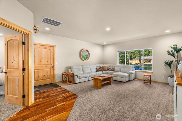 8522 Charmont Lane SW, Olympia, WA 98512