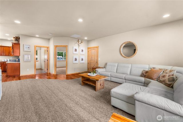8522 Charmont Lane SW, Olympia, WA 98512