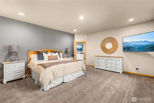 8522 Charmont Lane SW, Olympia, WA 98512