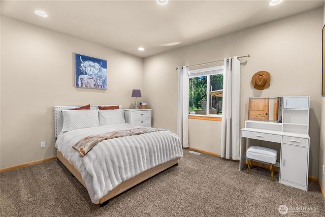 8522 Charmont Lane SW, Olympia, WA 98512