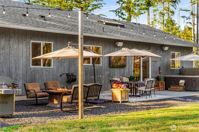 8522 Charmont Lane SW, Olympia, WA 98512